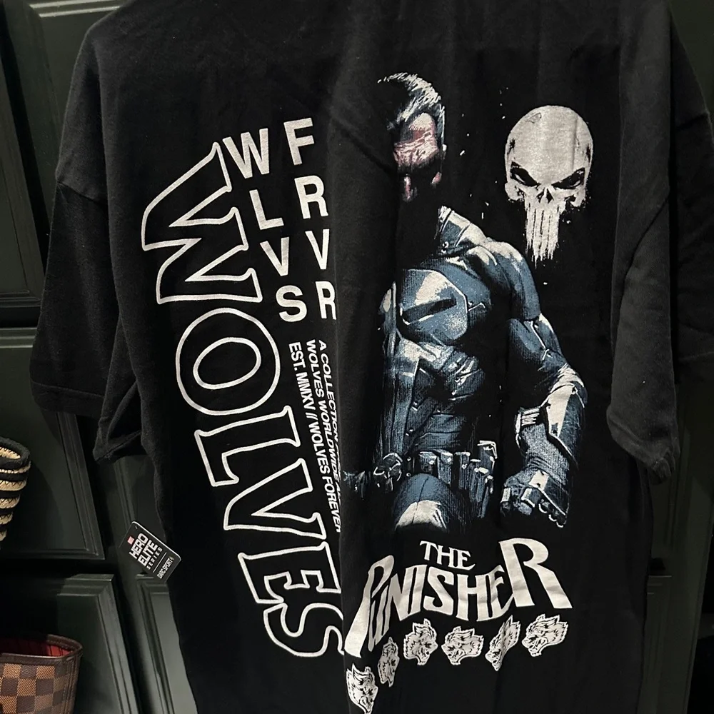 Darc Sport Black Punisher Wolves Tee - Picture 3 of 5
